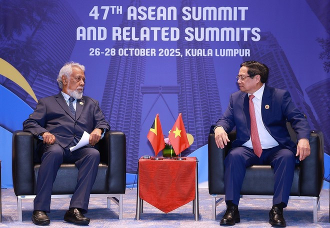 Prime Minister Pham Minh Chinh meets with Timor-Leste Prime Minister Xanana Gusmão in Kuala Lumpur on October 28 (Photo: VNA) pham-minh-chinh-5.jpg