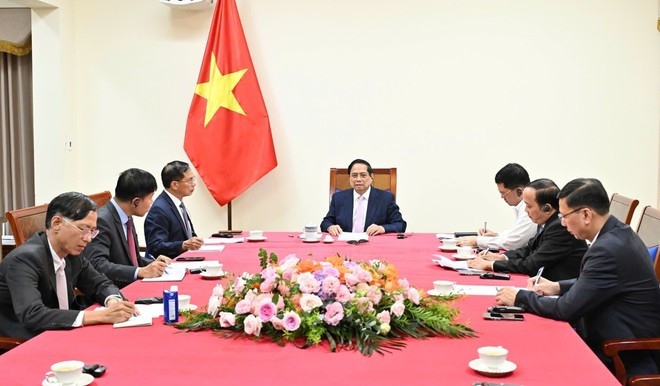 The phone talks focus on regional issues and bilateral cooperation. (Photo: VNA) The phone talks focus on regional issues and bilateral cooperation. (Photo: VNA)