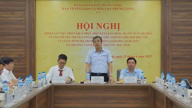 Ngo Dong Hai, PCC member, Deputy Head of the PCC Commission for Communication, Education and Mass Mobilisation, speaking at the event.