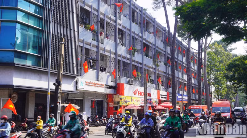 Hung Vuong Street in District 5. Hung Vuong Street in District 5.