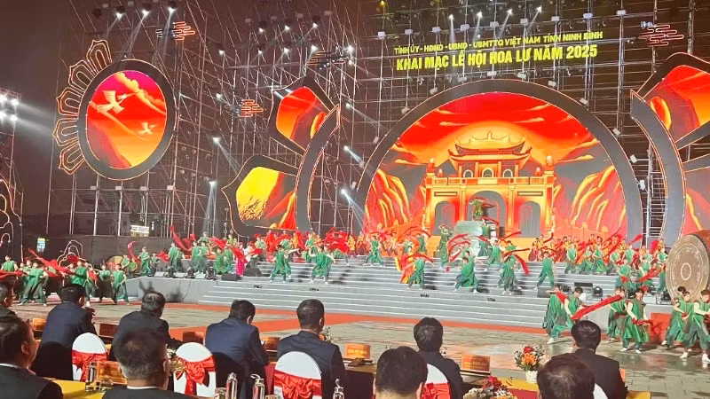 A special artistic programme performed at the opening ceremony