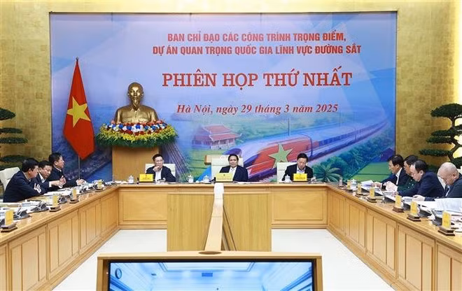 An overview of the first meeting of the steering committee for key national railway projects on March 29. (Photo: VNA)