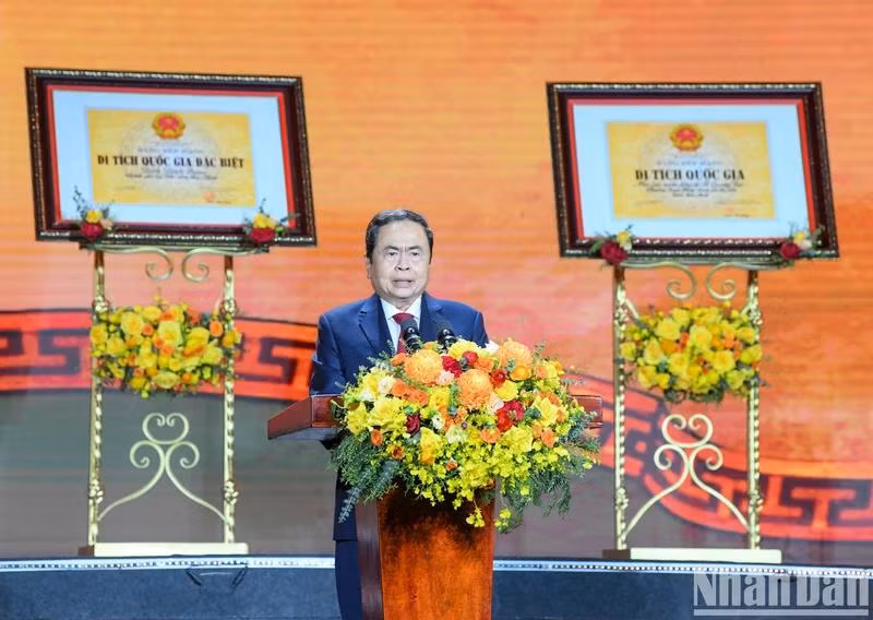 National Assembly Chairman Tran Thanh Man speaks at the ceremony in Bac Ninh. 