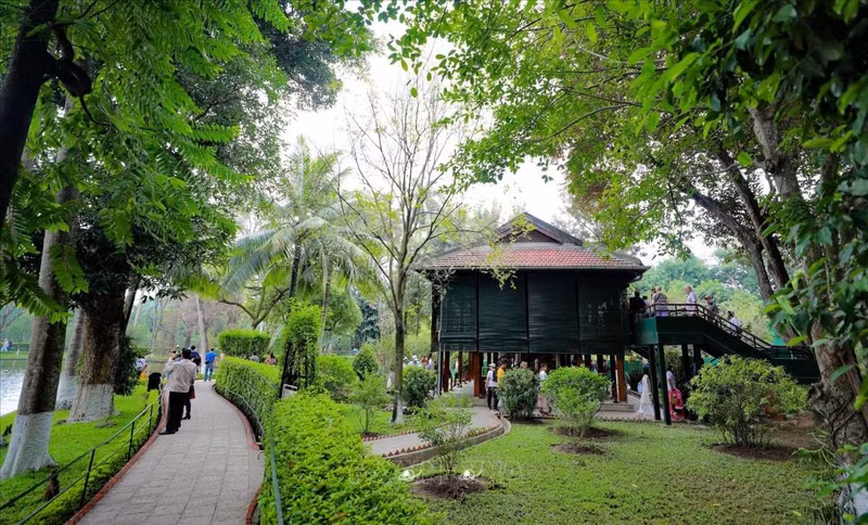The Ho Chi Minh Relic Site at the Presidential Palace will host the exhibition "President Ho Chi Minh: The essence of the nation, stature of the era". (Photo: hanoimoi.vn)