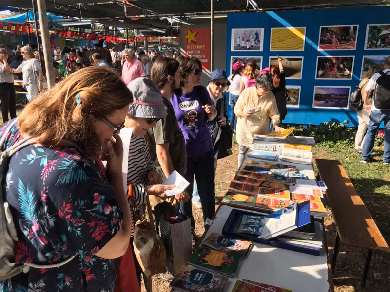 In pictures: Vietnamese delegation at Avante Festival ảnh 1