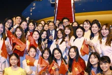 Farewell ceremony for Prime Minister Pham Minh Chinh on the conclusion of his trip to the 16th WEF Tianjin and official working visit to China. (Photo: VNA)