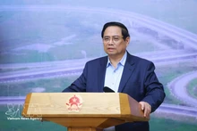 Prime Minister Pham Minh Chinh speaks at the 24th meeting of the State Steering Committee for key national transport projects (Photo: VNA)