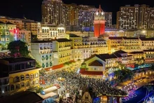 Phu Quoc bustling with vibrant commercial streets. (Photo: L.H)