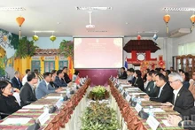 The working session between the Embassy of Viet Nam in Thailand and Udon Thani Rajabhat University. (Photo: MINH THANG)