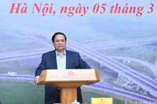 Prime Minister Pham Minh Chinh chairs the 24th meeting of the State Steering Committee for national key transport projects on March 5. (Photo: Nhandan)