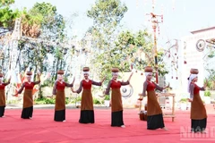 Artisans from Bac Binh commune perform at the closing ceremony of the first Lam Dong provincial Gong Club Festival in 2025.