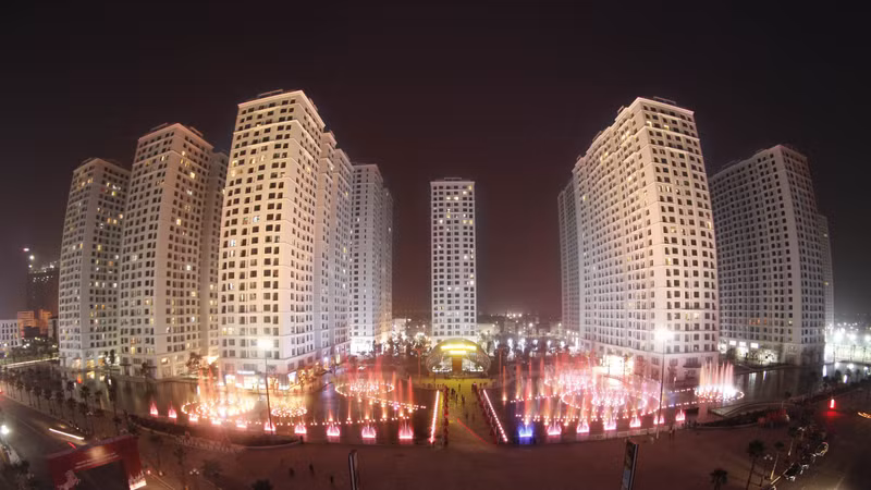 Vingroup opens second underground shopping centre ảnh 3