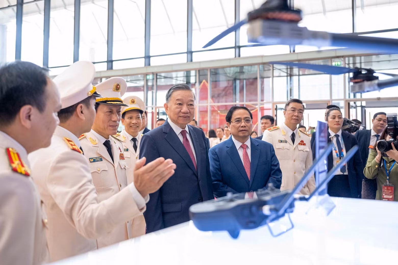 General Secretary and State President To Lam, former Prime Minister Pham Minh Chinh, and delegates visit the exhibition.