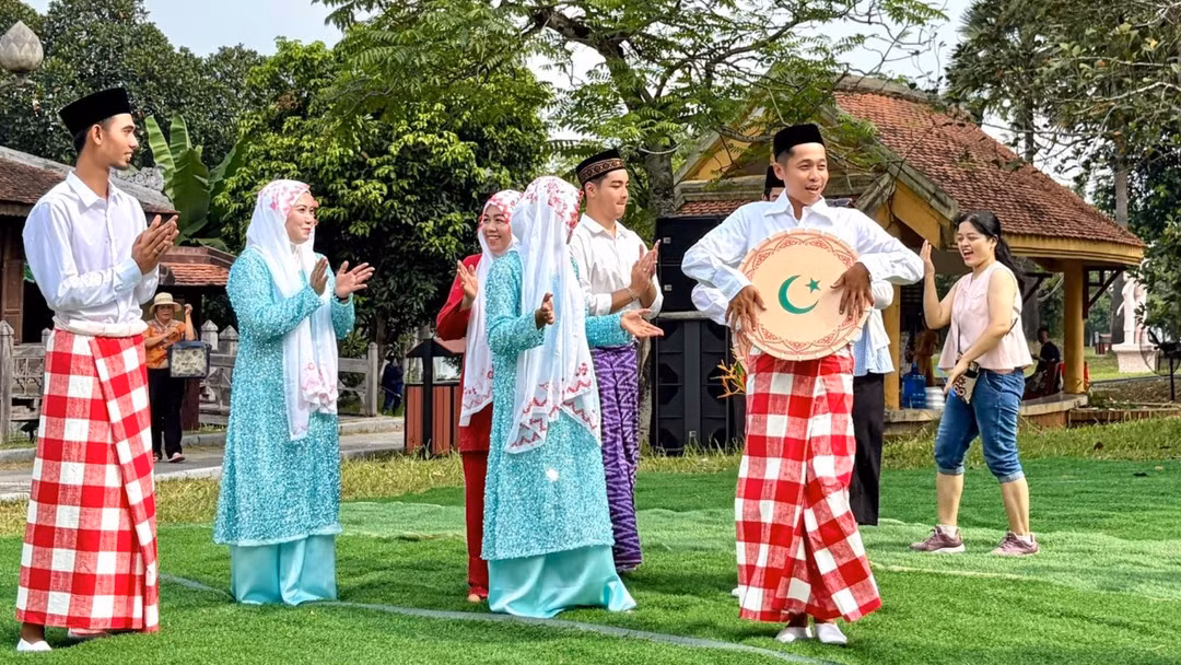 Cham Islam culture from An Giang is showcased in Ha Noi. (Photo provided by the organisers)