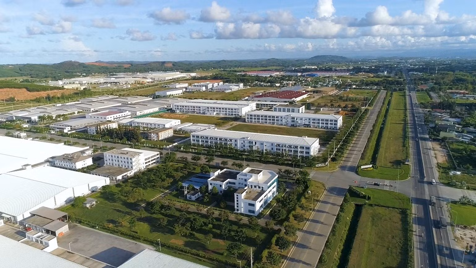 VSIP Quang Ngai Industrial Park is one of the province’s large-scale industrial parks and has attracted substantial investment in high-quality FDI projects. (Photo: NDO)
