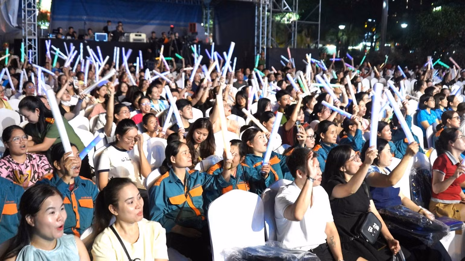 The programme attracted large numbers of workers from export processing zones and industrial parks across Hai Phong City. (Photo: MAI DUNG)