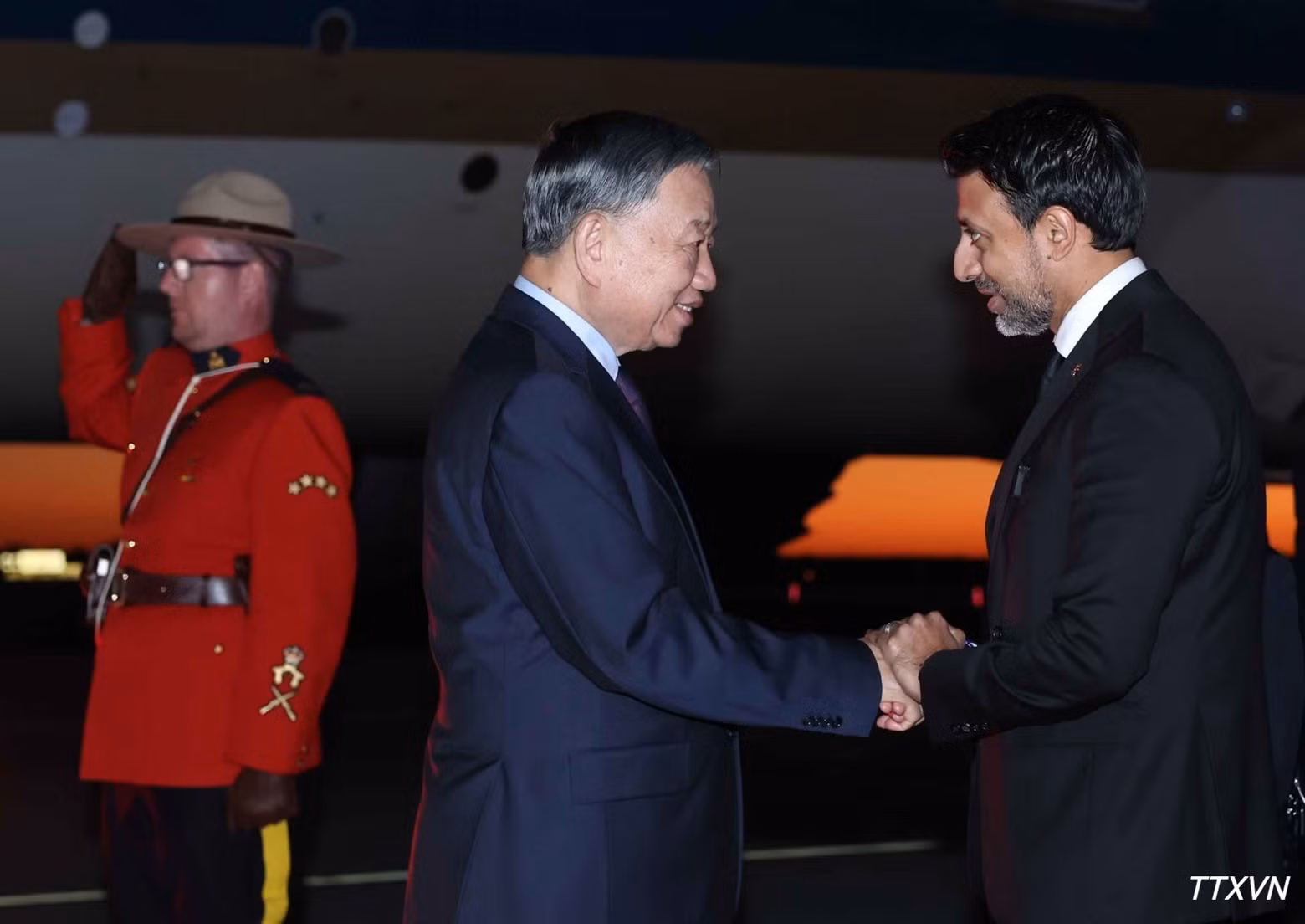 General Secretary and President To Lam arrives in Ottawa, beginning a state visit to Canada. (Photo: VNA)