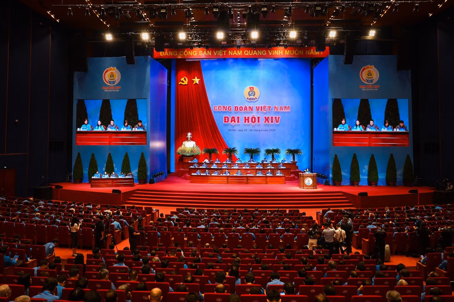 Overview of the congress.