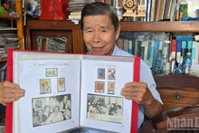 Tran Huu Hue and his stamp collection featuring President Ho Chi Minh 