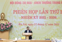 Prime Minister Pham Minh Chinh speaks at the Central Council for Emulation and Commendation's 16th meeting in Ha Noi on December 22. (Photo: NDO)