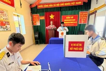 Ho Chi Minh City: Early voting completed for units on duty at sea in Long Son Ward
