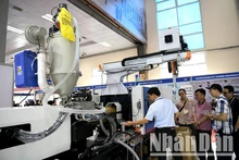 HanoiPlas 2025 presents cutting-edge technologies of plastics and rubber industry 