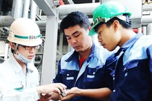 Japanese experts support the installation of the Nam Son waste-to-energy plant. (Photo: NAM ANH)