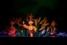 A puppetry performance by artists from the Thang Long Puppetry Theatre