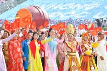 The cultural and sports parade block at the ceremony marking the 80th anniversary of the August Revolution and National Day held on the morning of September 2, 2025 in Ha Noi. (Photo: DUY LINH)