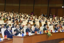 Party General Secretary To Lam and incumbent and former leaders of the Party and State attend the conference on February ̃. (Photo: VNA)