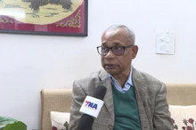 Rup Narayan Das, a former official of India’s Lok Sabha, grants an interview to the Viet Nam News Agency. (Photo: VNA)