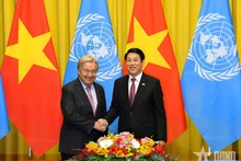 State President Luong Cuong and UN Secretary-General António Guterres at the talks in Ha Noi, October 24, 2025. (Photo: qndn.vn)