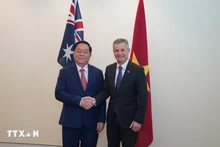 Nguyen Trong Nghia, Politburo member and Secretary of the Party Central Committee, meets with Australian Assistant Minister for Foreign Affairs and Trade and Assistant Minister for Immigration Matthew Thistlethwaite. (Photo: VNA)