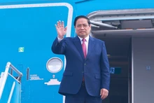 Prime Minister Pham Minh Chinh leaves Ha Noi for Laos on December 2 morning to attend the Viet Nam–Laos Politburos’ meeting and co-chair the 48th session of the Viet Nam–Laos Intergovernmental Committee. (Photo: VNA)