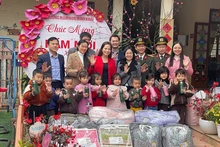 Gifts delivered to pupils at Minh Khai Kindergarten in Lang Son Province