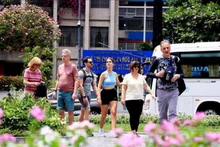 International visitors strolling through the central area of Ho Chi Minh City. (Photo: VNA)