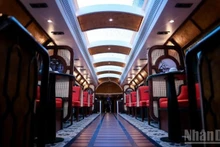 Viet Nam Railways launches “Ha Noi 5 Gates” tourist train