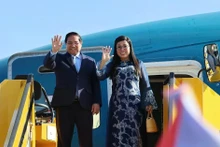 Prime Minister Pham Minh Chinh and his spouse leave Stockholm on June 13 afternoon (local time), concluding their official visit to Sweden. (Photo: VNA)