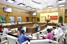 Politburo member, Secretary of the NA’s Party Committee, and NA Chairman Tran Thanh Man chairs the third meeting of the NA's Party Committee on June 10. (Photo: VNA)