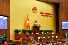 With 441 out of 445 lawmakers voting in favour, the Law on Digital Technology Industry is adopted (Photo: VNA)