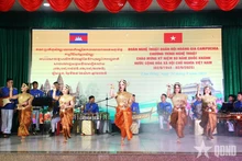 A performance at an arts programme held in Lam Dong Province in August 2025 to honour the Viet Nam–Cambodia Friendship (Photo: qdnd.vn)