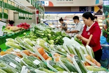 Goods circulation remains smooth, with no disruption to supply (Illustrative image/Photo: NDO)
