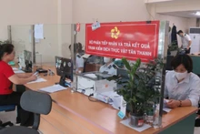 The activity of receiving phytosanitary inspection dossiers for agricultural products before export across the border at Tan Thanh Plant Quarantine Station (Lang Son Province).