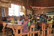 Students study in a classroom at Tanda Primary and Secondary School (GS Tanda) in Rwanda, 27 May 2022. (Photo: Xinhua)