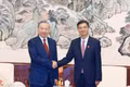 General Secretary of the Communist Party of Viet Nam Central Committee and State President To Lam (L) receives Chen Gang, member of the Communist Party of China Central Committee, Secretary of the CPC Committee and Chairman of the Standing Committee of the People’s Congress of the Guangxi Zhuang Autonomous Region (Photo: VNA)