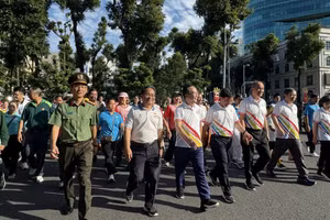 More than 5,000 people join a community walk programme in Ho Chi Minh City on June 28 (Photo: VOV)