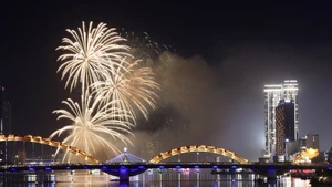 China triumphs at DIFF 2025 grand finale (Photo: VNA)
