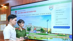 Lecturers and students of the People’s Police Academy develop AI in consulting and admissions. (Photo: THE DAI)