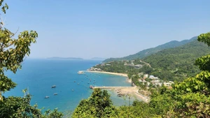 Cu Lao Cham geomorphological resource cluster. (Photo: DANG VAN BAO)
