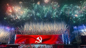 Fireworks blazed across the sky over Ha Noi, celebrating the successful conclusion of the 14th National Congress of the Communist Party of Viet Nam.